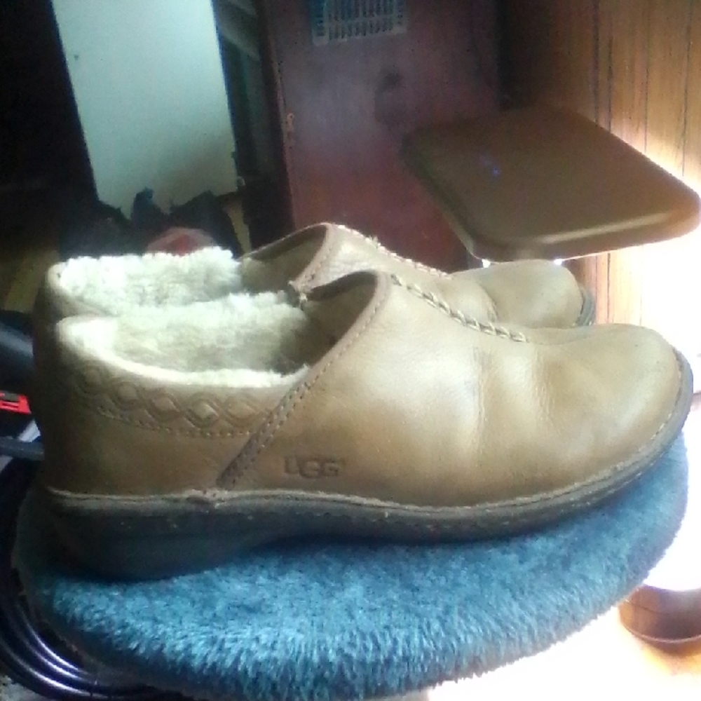 UGG Women's Brown Leather Shearling-Lined Slip-Ons